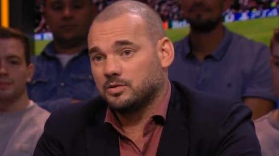 Sneijder torna all'Ajax? Gli ultras avvelenati: "Non lo vogliamo. Se succede, sarà guerra"