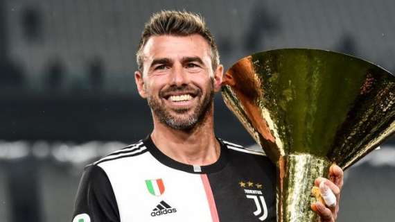 Sky - Barzagli, l'Inter si allontana: possibile ingresso nello staff di Sarri 