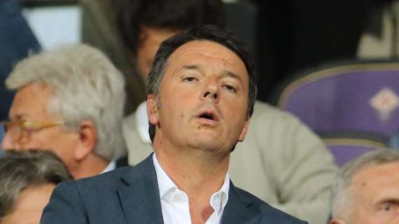 Renzi: "A Milano tolgono la finale UCL, a Manchester presentano stadio nuovo. È il declino del calcio italiano"