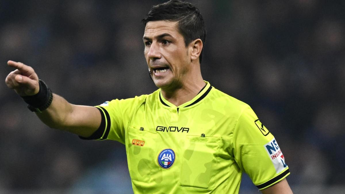 Inter-Lazio, la moviola - Manganiello in confusione: metro di giudizio mai uniforme, errori nei fischi e nei cartellini 