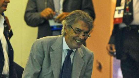 Moratti felice dopo il match: sorride e saluta i tifosi