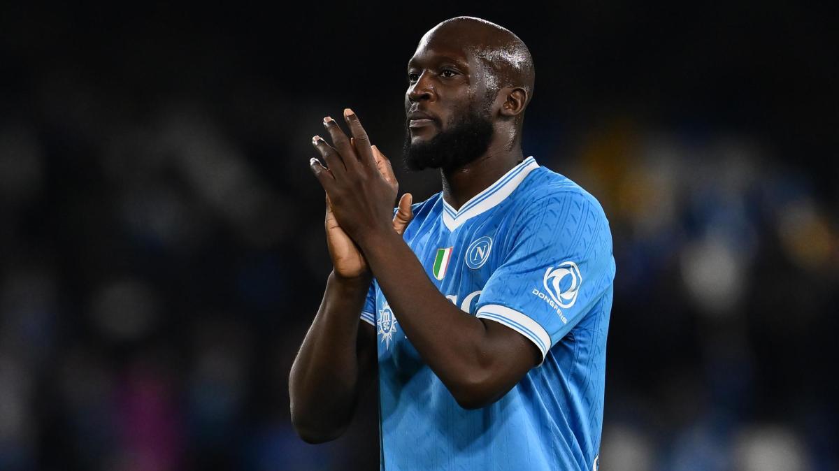 Napoli, primi sorrisi per Conte: 90 minuti in campo in amichevole per Lukaku, bene anche Giovane