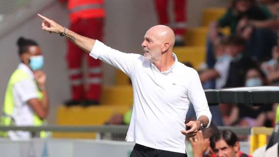 Milan, Pioli: "Mourinho è un grande manager, noi allo Scudetto ci crediamo"