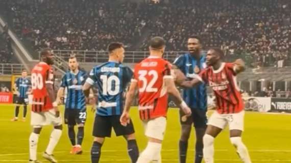 Rivalità e rispetto nel derby: Lautaro in pochi secondi dalle storie tese all'abbraccio con Tomori