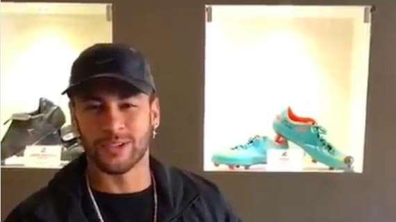 Neymar al Botinero, Zanetti ringrazia: "Grazie mille per la visita e per la bella dedica fatta! Un abbraccio"