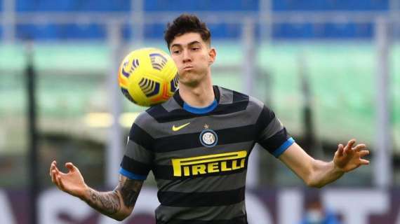 Bastoni compie 22 anni, l'Inter: "Secondo compleanno nerazzurro, i migliori auguri dal club e dai tifosi" 