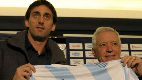 Milito: "Amo il Genoa, ma storia diversa da Maradona. Racing il mio sogno, torno per essere protagonista"