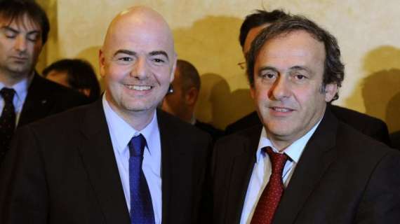 Platini scherza con Infantino: "Stasera perdi la prima partita da presidente Fifa interista contro di me"