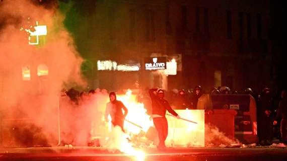 Scontri prima, durante e dopo il derby della Lanterna: Genoa-Juve a porte chiuse 