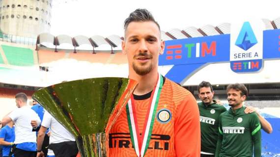 Radu compie 24 anni, l'Inter lo festeggia sui social: "Tanti auguri Andrei!"