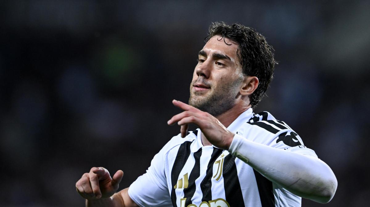 La Stampa - Vlahovic ancora in bilico. L'Inter ci fa un pensierino
