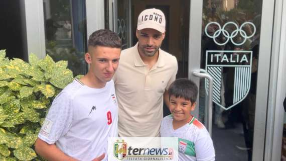 VIDEO - Mehdi Taremi saluta i tifosi interisti prima delle visite al Coni