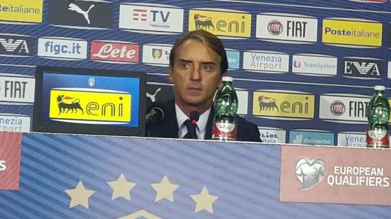 Mancini: "Sensi mi piace tantissimo per le sue qualità, spero che stia bene. Scudetto, Inter quasi al livello Juve"