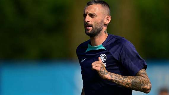 Sky - Brozovic riabbraccia l'Inter: ad Appiano in anticipo. Problemi per De Vrij, Correa e D'Ambrosio in gruppo 