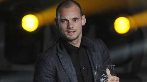 Telegraaf - Sneijder vende casa: addio Amsterdam