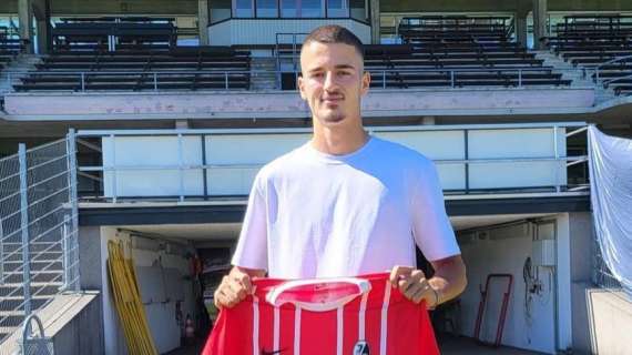 UFFICIALE - Hoti si trasferisce in prestito al Friburgo: "Felice della mia nuova sfida"