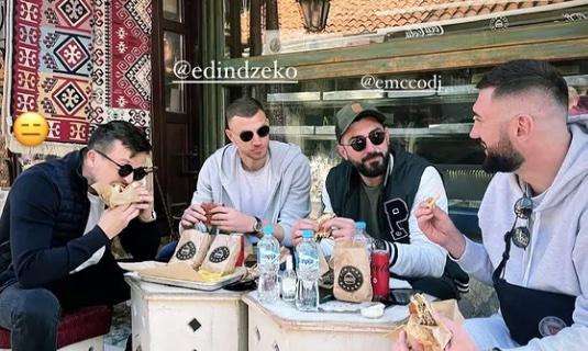 Dzeko, fa discutere una foto con alcuni amici. Ligata: "Stupidaggini, è rimasto in Nazionale anche se Inzaghi lo vorrebbe a Milano"