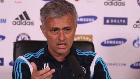 Mourinho il sogno Valencia: Neville scelta temporanea