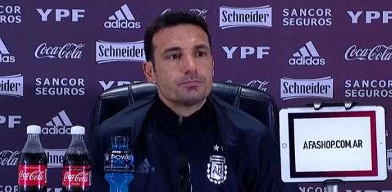 Argentina, Scaloni: "Un pari amaro, meritavamo di vincere". Rabbia per l'uso della Var