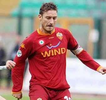 Totti, nuovo attacco a Balotelli