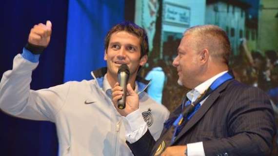 Chivu sul futuro: "Allenare l'Inter? Sarebbe bello"