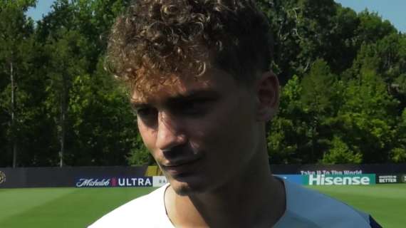 Cagliari, Pavoletti: "Quando Esposito ha preso la maglia 94 non ci credevo. Poi ho capito perché"