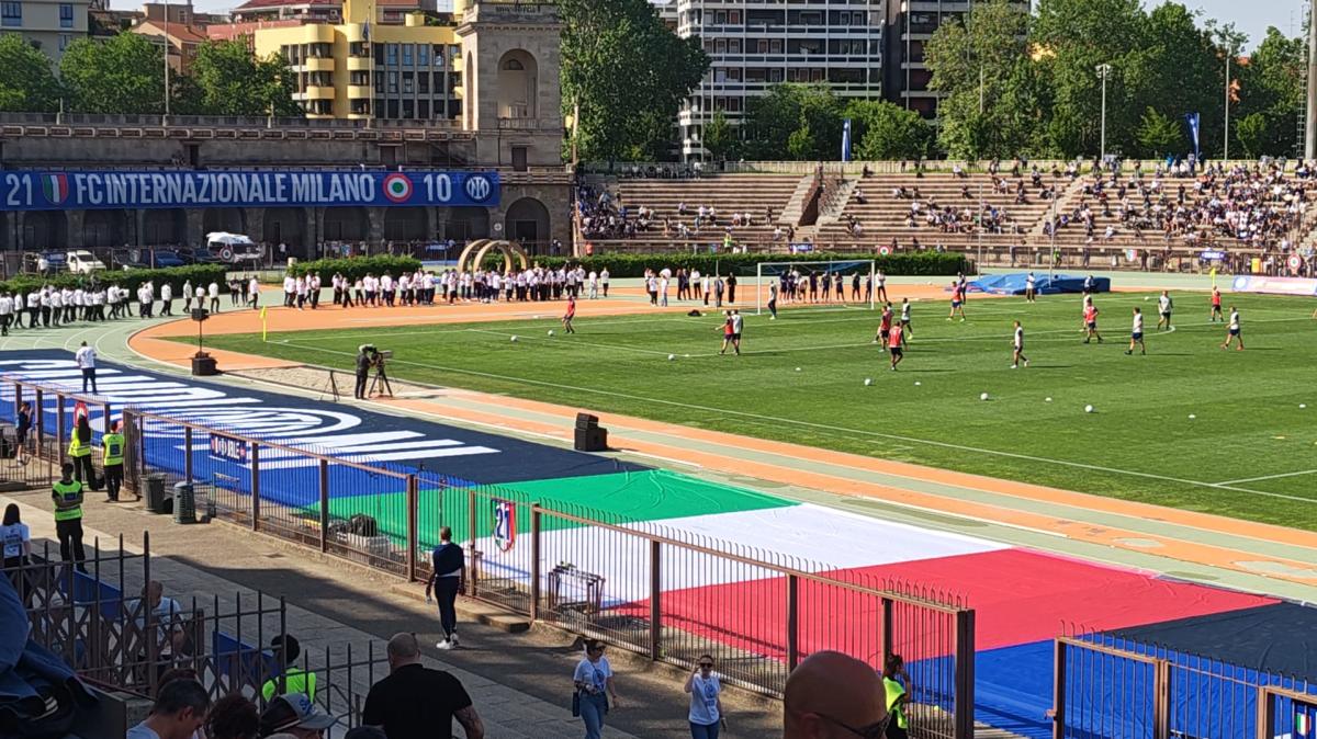 Sfida tra Legends, in gol Cuchu e Pupi. Che prodezza di Karagounis!