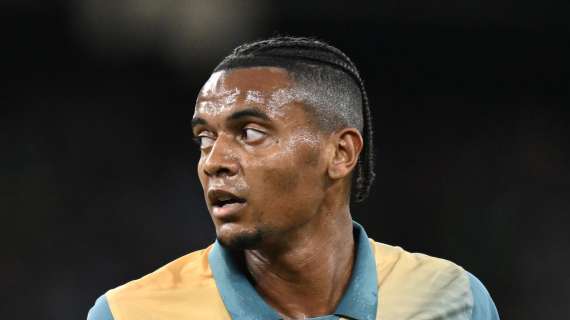 Comincia l'avventura meneghina di Akanji. L'Inter omaggia lo svizzero: "Primo allenamento in nerazzurro"