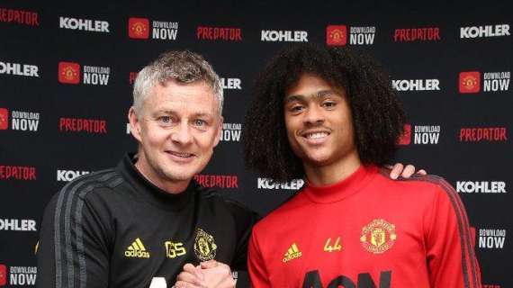 UFFICIALE - Affondo del Manchester United: Tahith Chong rinnova fino al giugno del 2022