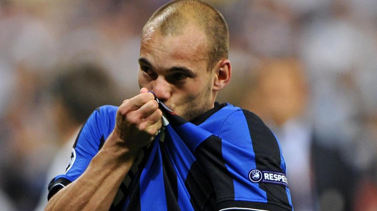 Sneijder compie 42 anni, l'Inter: "Protagonista assoluto del Triplete"