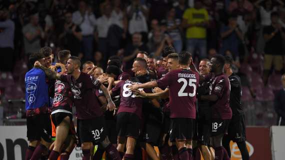 VIDEO - L'Hellas Verona perde ancora, vince la Salernitana 2-1: la sintesi del match