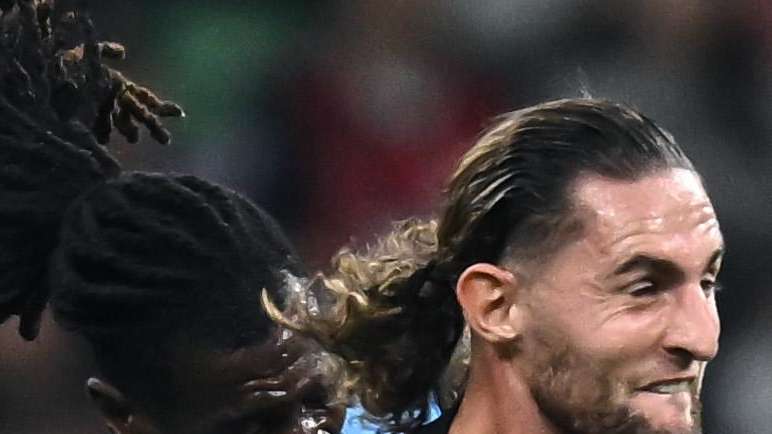 Milan, altra tegola per Allegri: lesione al soleo per Rabiot. A rischio anche il derby con l'Inter