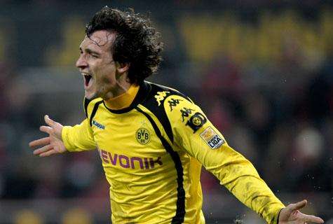 Sfuma la pista Hummels: rinnovo pronto col Borussia