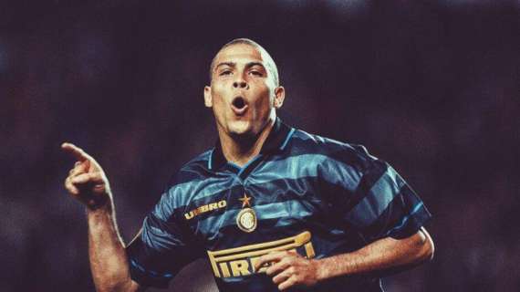 Ronaldo il Fenomeno compie 43 anni, l'Inter: "Velocità e classe hanno incantato tifosi, compagni e avversari"