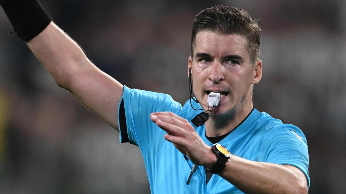 Atletico-Inter, la moviola - Letexier gestisce bene simulazioni e proteste. Gol di Alvarez: dubbi sul tocco di Baena