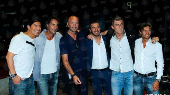 FOTO - Inter Forever, le leggende nerazzurre in posa