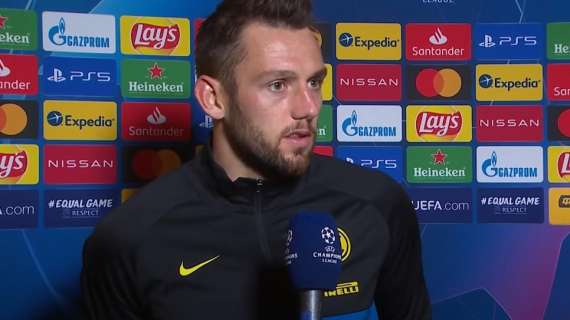 De Vrij ripensa al 3-2 del Borussia Park: "Grande prestazione, siamo ancora vivi. Forza Inter"