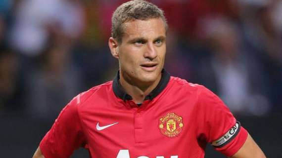 Zazza: "Vidic ha comunicato al ManUtd che va all'Inter. Ingaggio da 3 mln, diritti d'immagine lasciati al club"