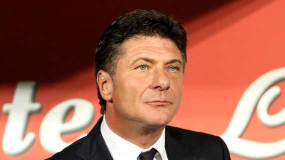 TS - Mazzarri, una mano di Attak sulla panchina