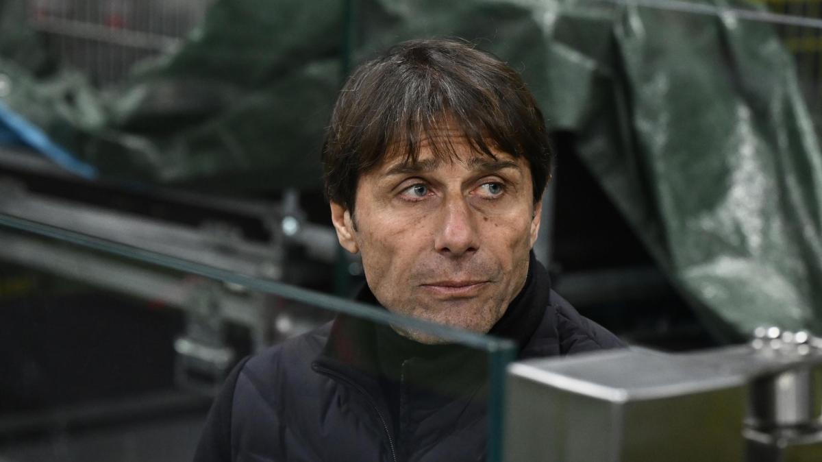 Diego Costa duro su Conte: "È l'allenatore peggiore. Ha sempre il muso, non è piacevole lavorare con lui"