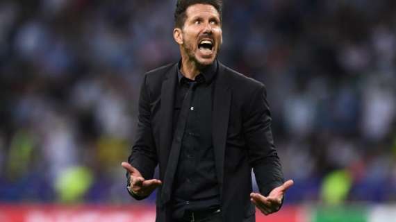 Simeone a Cosenza: grande accoglienza degli interisti 