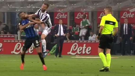 Pjanic: "Posso capire come si sente Dybala. Rafinha? Mi piacerebbe si ricordasse la rimonta e non Orsato"