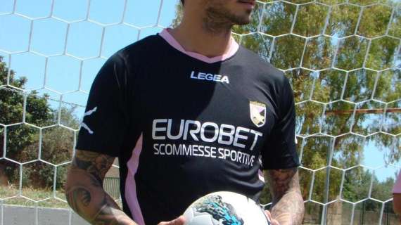 Qui Palermo, Mauricio Pinilla si allena a parte