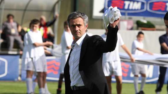 Anche in televisione appelli per Mourinho: "Resta!"