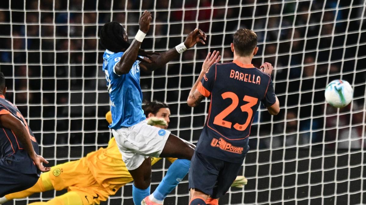 TS - L'abbaglio dei 'Rocchi Boys', nerazzurri sfaldati, Conte-Lautaro... Così il Napoli schianta l'Inter