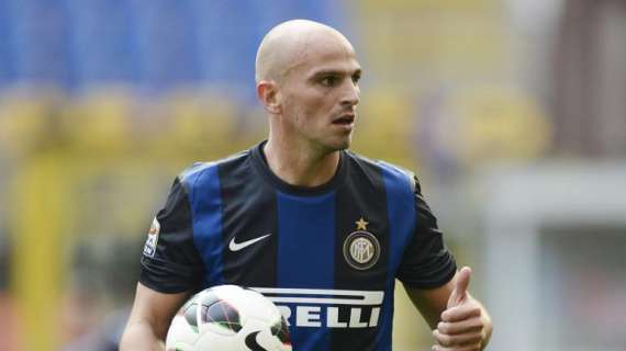 Un super Cambiasso anticipa i due marcatori...