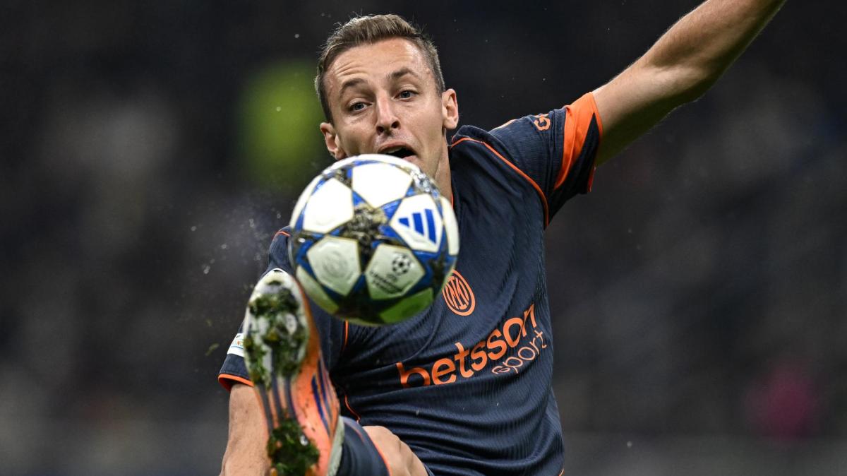 CdS - Frattesi, altra estate al telefono: i numeri della stagione dicono che...