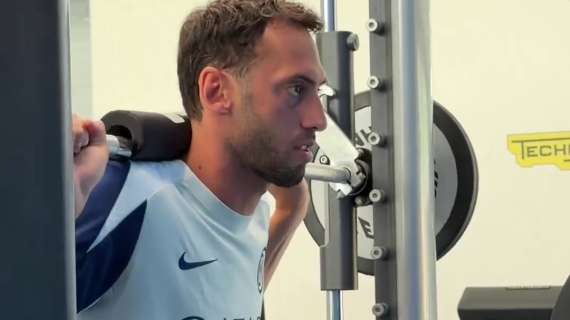 La Repubblica - Inter, si rivede Calhanoglu. Barella e Sucic ai lati del turco 