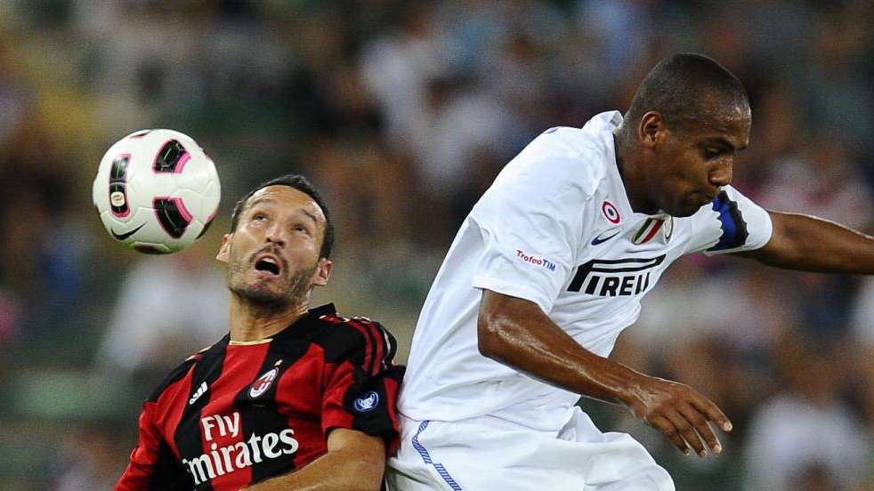 Maicon, fatale il contrasto con Simao