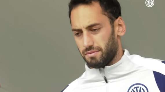 Il giornalista turco Akın: "Calhanoglu mi ha detto di volere il Galatasaray, c'è la trattativa"